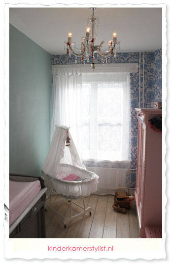 kleine babykamer meisje gordijnen kinderkamerstylist kleine babykamer meisje gordijnen kinderkamerstylist