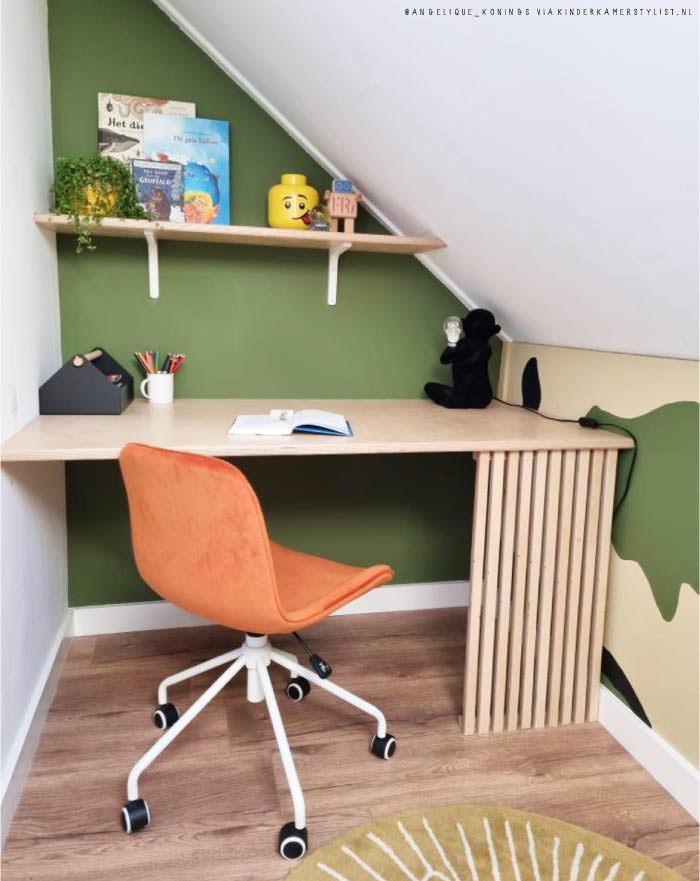 Bureau kleine latjes