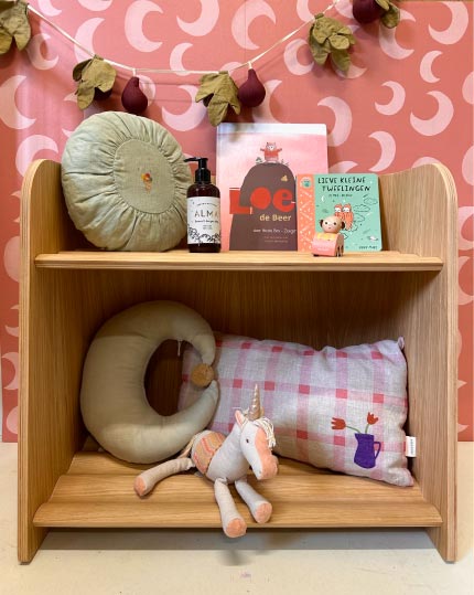 Boekenkastje Curve Lab via Kidsbarn